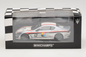 Maserati GranTurismo MC GT4 #12 Sperati / La Mazza Maserati MC 2010 Minichamps 1:43 400101212 Metall - pilt 5/5