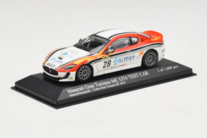 Maserati GranTurismo MC GT4 #28 Smurra / Piancastelli Maserati MC 2010 Minichamps 1:43 400101228 Metall - pilt 2/5