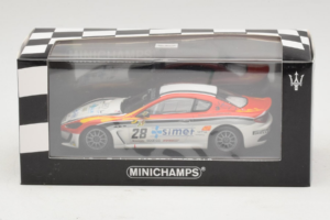 Maserati GranTurismo MC GT4 #28 Smurra / Piancastelli Maserati MC 2010 Minichamps 1:43 400101228 Metall - pilt 5/5