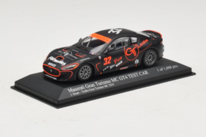 Maserati GranTurismo MC GT4 #32 J. Sicart Maserati MC 2010 Minichamps 1:43 400101232 Metall - pilt 2/5