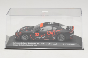 Maserati GranTurismo MC GT4 #32 J. Sicart Maserati MC 2010 Minichamps 1:43 400101232 Metall - pilt 4/5