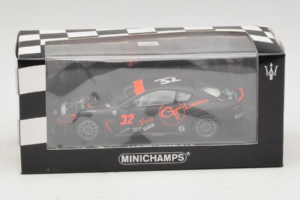 Maserati GranTurismo MC GT4 #32 J. Sicart Maserati MC 2010 Minichamps 1:43 400101232 Metall - pilt 5/5
