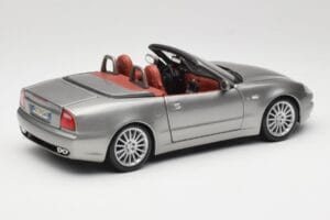 Maserati 4200 GT Spyder Hall Bburago 1:18 18-12019 Metall - pilt 3/8