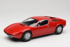 Maserati Merak Punane Minichamps 1:18 107123761 Vaik
