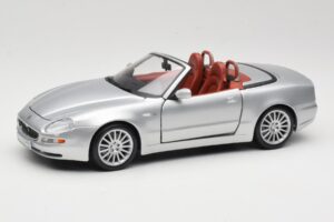 Maserati Spyder Hõbedane Maisto 1:18 31667 Metall