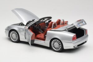 Maserati Spyder Hõbedane Maisto 1:18 31667 Metall - pilt 5/8