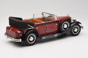 Maybach DS8 Zeppelin Punane Anson 1:18 30413 Metall - pilt 3/8