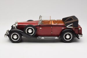 Maybach DS8 Zeppelin Punane Anson 1:18 30413 Metall - pilt 4/8