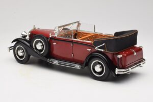 Maybach DS8 Zeppelin Punane Anson 1:18 30413 Metall - pilt 7/8