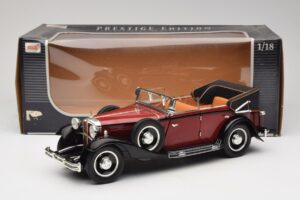 Maybach DS8 Zeppelin Punane Anson 1:18 30413 Metall - pilt 8/8