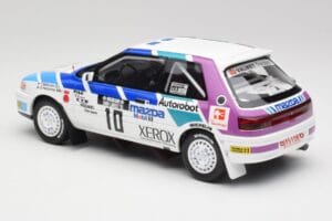 Mazda 323 GTX #10 T. Makinen / S. Harjanne 1000 Lakes Rally 1991 Otto 1:18 OT1099 Vaik - pilt 5/6