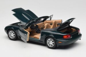 Mazda MX-5 NA Emerald Green Gate 1:18 01017 Metall - pilt 5/8