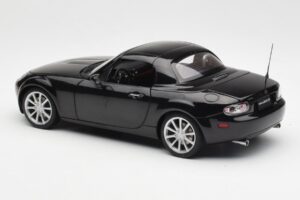 Mazda MX-5 NC Roadster Retractable Hardtop US Spec Must AUTOart 1:18 75971 Metall - pilt 9/10