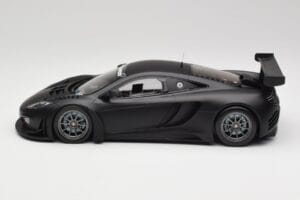 McLaren 12C GT3 Carbon Matt Must Minichamps 1:18 151121390 Metall - pilt 3/6