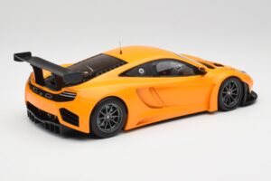 McLaren 12C GT3 Papaya Oranž Minichamps 1:18 151121391 Metall - pilt 2/6