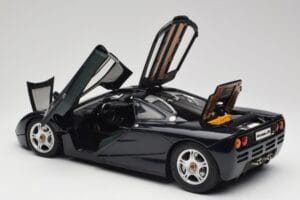 McLaren F1 Dark Blue Metallic Minichamps 1:12 530133128 Metall - pilt 6/9