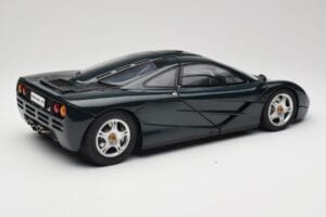 McLaren F1 Dark Green Metallic Minichamps 1:12 530133127 Metall - pilt 3/9
