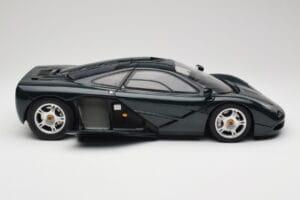 McLaren F1 Dark Green Metallic Minichamps 1:12 530133127 Metall - pilt 4/9
