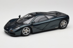McLaren F1 Roheline LCD 1:18 LCD18014-GR Metall