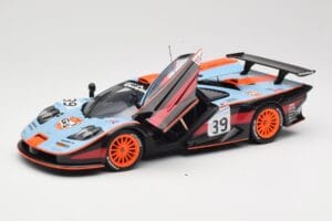 McLaren F1 GTR #39 Gulf R. Bellm / A. Gilbert / M. Sekiya 24 Hours of Le Mans 1997 UT Models 1:18 39725 Metall - pilt 2/8