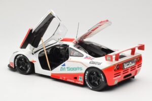 McLaren F1 GTR GT1 #30 West Competition J. Nielsen 1996 UT Models 1:18 39624 Metall - pilt 5/8