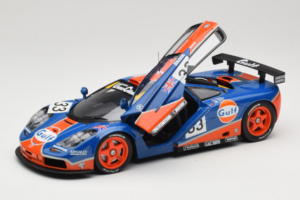 McLaren F1 GTR Gulf #33 R. Bellm / M. Weaver / J-J. Lehto 24 Hours of Le Mans 1996 UT Models 1:18 530161833 Metall - pilt 2/8