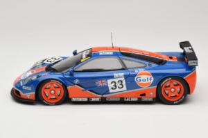 McLaren F1 GTR Gulf #33 R. Bellm / M. Weaver / J-J. Lehto 24 Hours of Le Mans 1996 UT Models 1:18 530161833 Metall - pilt 4/8