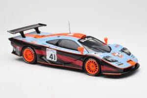 McLaren F1 GTR #41 P-H. Raphanel / C. Gounon / A. Olofsson 24 Hours of Le Mans 1997 UT Models 1:18 39727 Metall - pilt 6/8