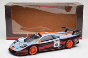McLaren F1 GTR #41 P-H. Raphanel / C. Gounon / A. Olofsson 24 Hours of Le Mans 1997 UT Models 1:18 39727 Metall - pilt 8/8