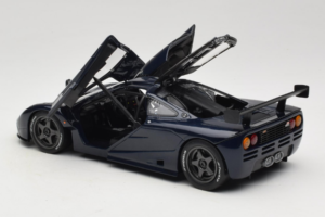 McLaren F1 GTR Le Mans Edition Lilla UT Models 1:18 MCLAREN001 Metall - pilt 5/8