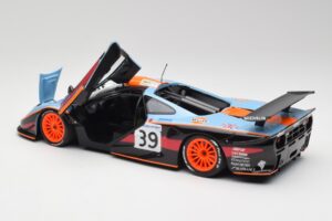McLaren F1 GTR #39 R. Bellm / A. Gilbert-Scott 24 Hours of Le Mans 1997 Minichamps 1:18 530133739 Metall - pilt 5/8