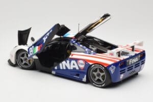 McLaren F1 GTR Team Bigazzi #39 N. Piquet / A. Cecotto / D. Sullivan 24 Hours of Le Mans 1996 Minichamps 1:18 530133639 Metal - pilt 5/8