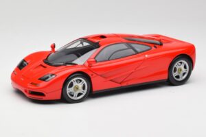 McLaren F1 Magma Punane Minichamps 1:18 530133422 Metall