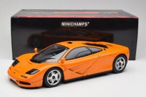 McLaren F1 Oranž Minichamps 1:12 530133131 Metall - pilt 9/9