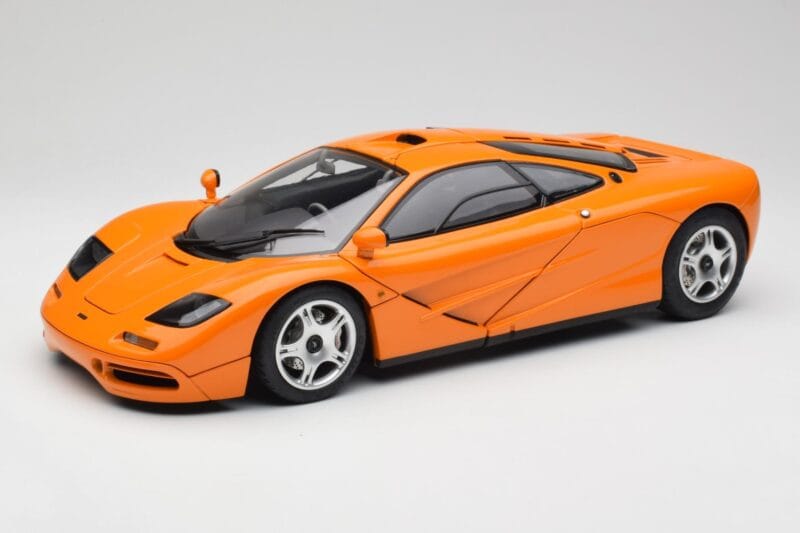 McLaren F1 Oranž Minichamps 1:12 530133131 Metall