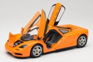 McLaren F1 Oranž Minichamps 1:18 530133421 Metall - pilt 2/8