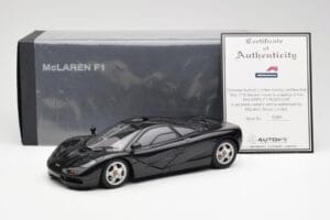 McLaren F1 Road Car Must AUTOart 1:18 76002 Metall - pilt 8/8