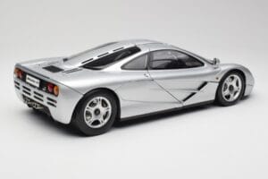 McLaren F1 Hõbe Minichamps 1:12 530133129 Metall - pilt 3/8
