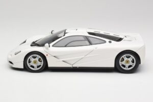 McLaren F1 Valge Minichamps 1:18 530133424 Metall - pilt 4/8