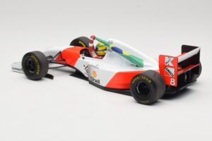 McLaren MP4/8 Ford #8 A. Senna Winner Australian GP 1993 Minichamps 1:18 540933838 Metall - pilt 6/7