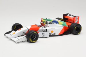 McLaren MP4/8 Ford #8 A. Senna Winner European GP Donington 1993 Minichamps 1:18 540931848 Metall