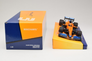 McLaren MCL35M Mercedes #3 D. Ricciardo McLaren F1 Team Bahrain Grand Prix 2021 Minichamps 1:18 533211803 Vaik - pilt 6/7