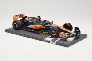 McLaren MCL60 #81 O. Piastri F1 2023 Minichamps 1:18 537231881 Metall - pilt 4/6