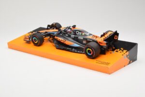 McLaren MCL60 #81 O. Piastri Australian GP 2023 Minichamps 1:18 533231881 Metall - pilt 4/5