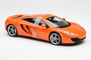 McLaren MP4-12C Oranž AUTOart 1:18 76006 Metall - pilt 6/8