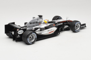 McLaren MP4-20 Mercedes #10 J.P. Montoya F1 2005 Minichamps 1:18 B66962338 Metall - pilt 2/6