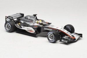 McLaren MP4-20 Mercedes #10 J.P. Montoya F1 2005 Minichamps 1:18 B66962338 Metall - pilt 4/6