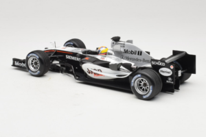 McLaren MP4-20 Mercedes #10 J.P. Montoya F1 2005 Minichamps 1:18 B66962338 Metall - pilt 5/6