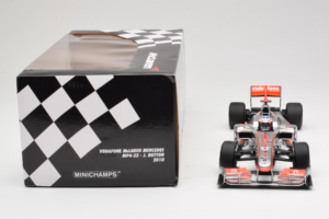 McLaren MP4-25 Mercedes #1 J. Button Vodafone McLaren Showcar F1 2010 Minichamps 1:18 530101801 Metall - pilt 7/7
