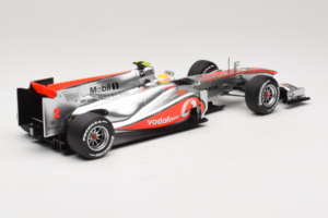 McLaren MP4-25 Mercedes #2 L. Hamilton Vodafone McLaren F1 2010 Minichamps 1:18 530101802 Metall - pilt 2/7